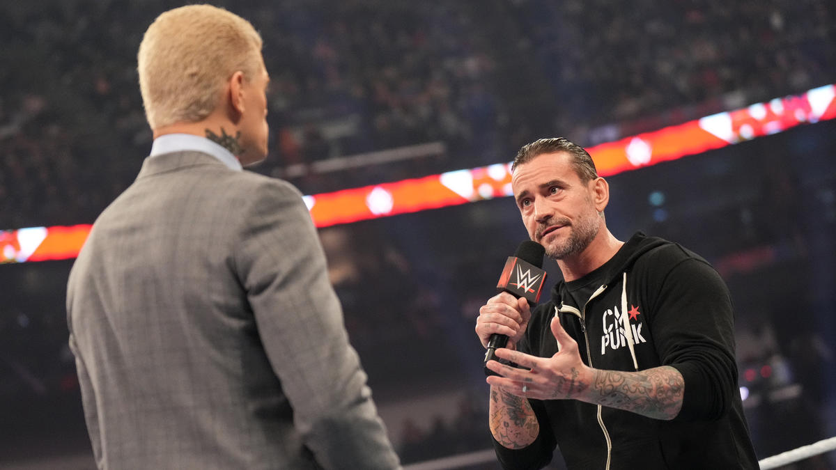 Коди Роудс и СМ Панк перешли на личности в промо-сегменте WWE RAW перед Royal Rumble