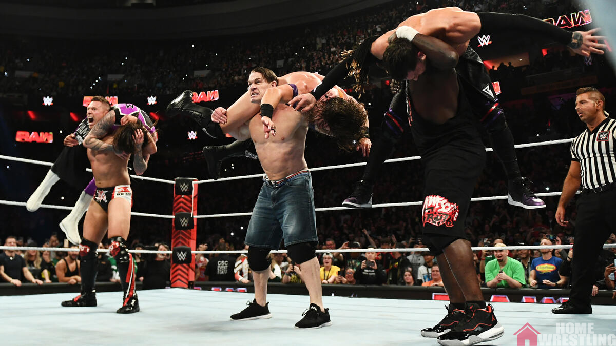 Джон Сина участвует в матче на WWE Monday Night RAW 08.04.2024