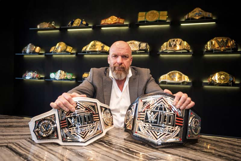 Трипл Эйч показал пояса WWE ID; WWE предлагали контракт боксеру с олимпийских игр