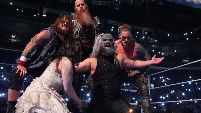 На SmackDown 23.05.2025 вернулись Уайатт Сикс