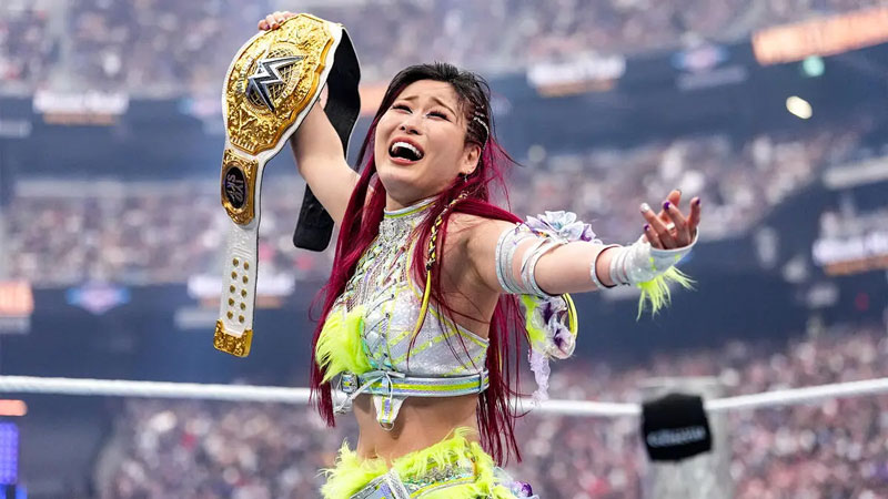 С кем встретится ИЙО Скай на WWE Evolution 2025?