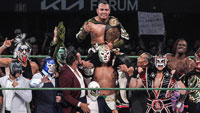 WWE переподписали контракты со звездами AAA после покупки промоушена
