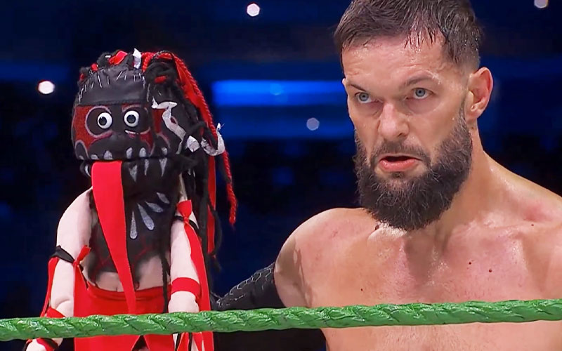 Фанаты WWE возмущены ценой в 100 долларов за куклу Demon King