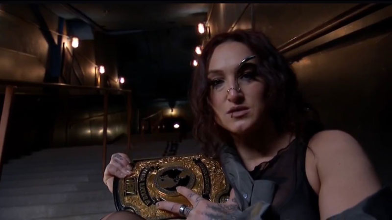 Крис Статландер отправила послание Мерседес Моне на AEW Collision