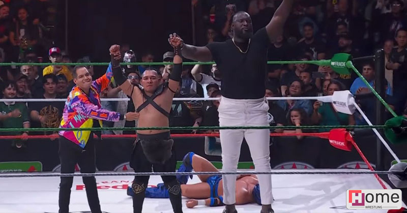 Омос неожиданно появился на AAA Guerra De Titanes и примкнул к Викинго